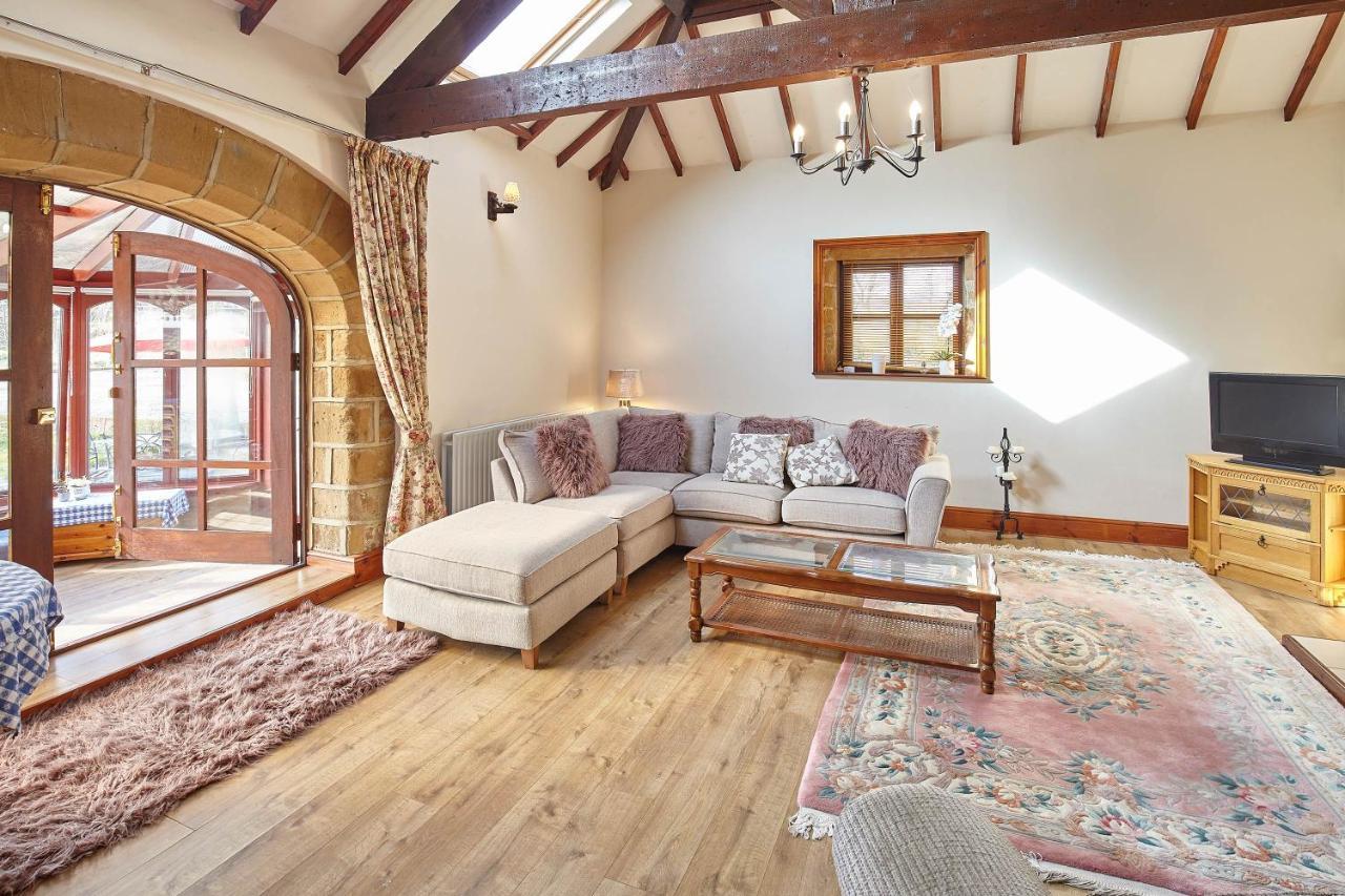Host & Stay - The Arches Cottage Brotton Exterior photo
